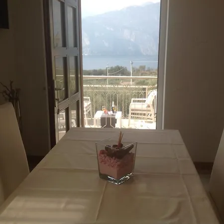 Arianna Panoramic * Malcesine