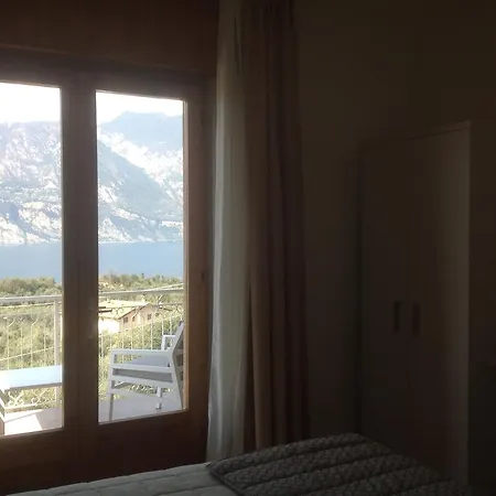 Arianna Panoramic Apartment Malcesine