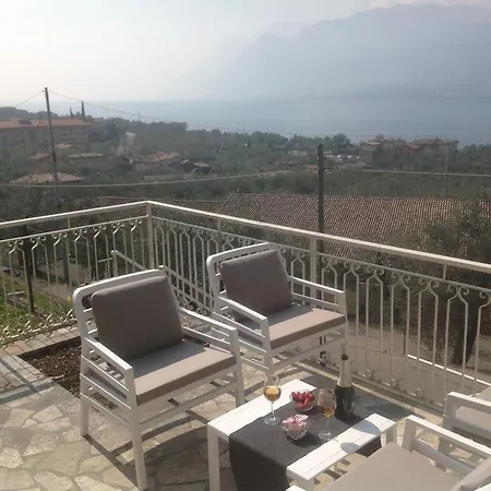 Arianna Panoramic Malcesine
