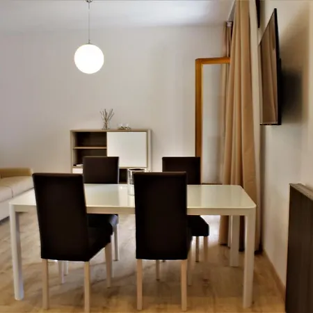 Arianna Panoramic מאלצ'סינה