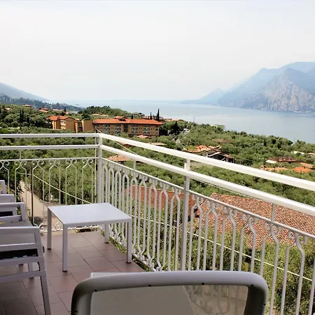 Daire Arianna Panoramic Malcesine