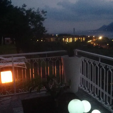 Arianna Panoramic Daire Malcesine